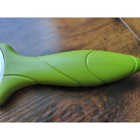 Joie 3" Pizza Cutter/Wheel, Slicer w/Green Handle - 8" long - Picture 7 of 9